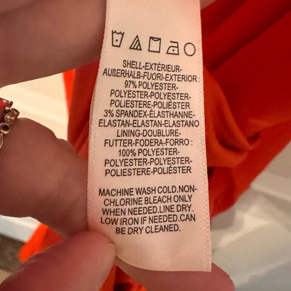 Long Red Gown dress by Dress the Population Sandra in Poppy Size Med New - Picture 11 of 13